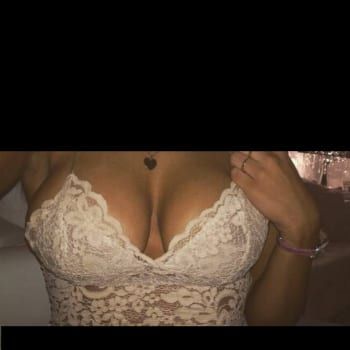Mélanie - Sex in Adendorf Profil von Mélanie, 35 Jahre, Sex in Adendorf (Niedersachsen)